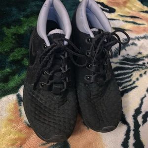 Nike Roshe runs all black premium leather